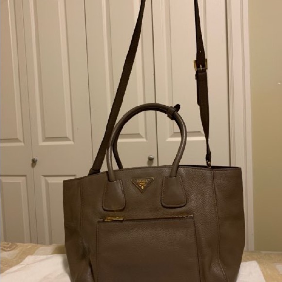 Prada Vit. Daino - Picture 3 of 12